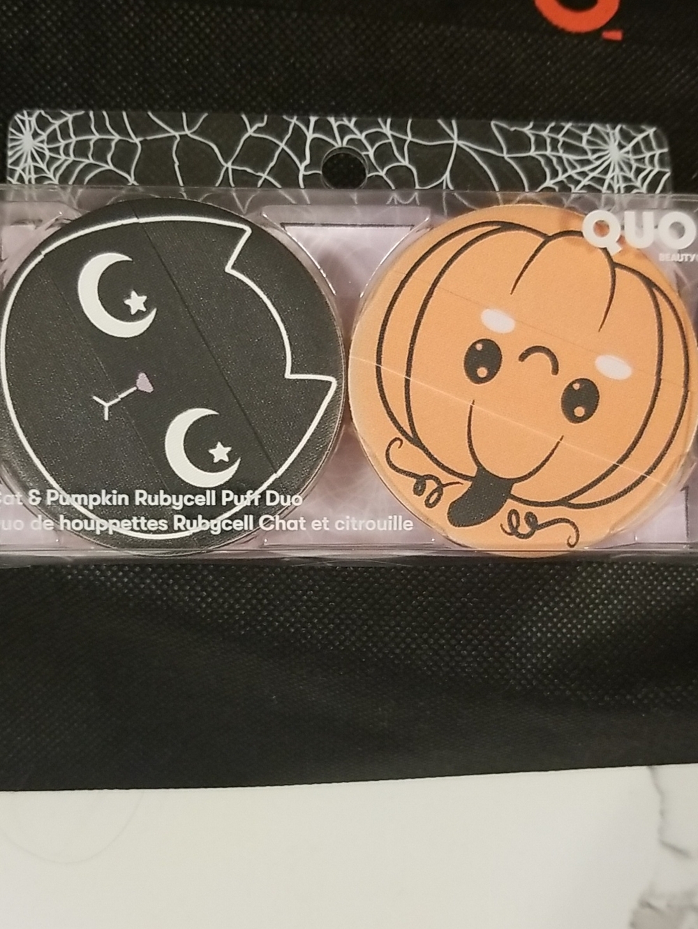 Quo Halloween Cat & Pumpkin Makeup Puff Duo